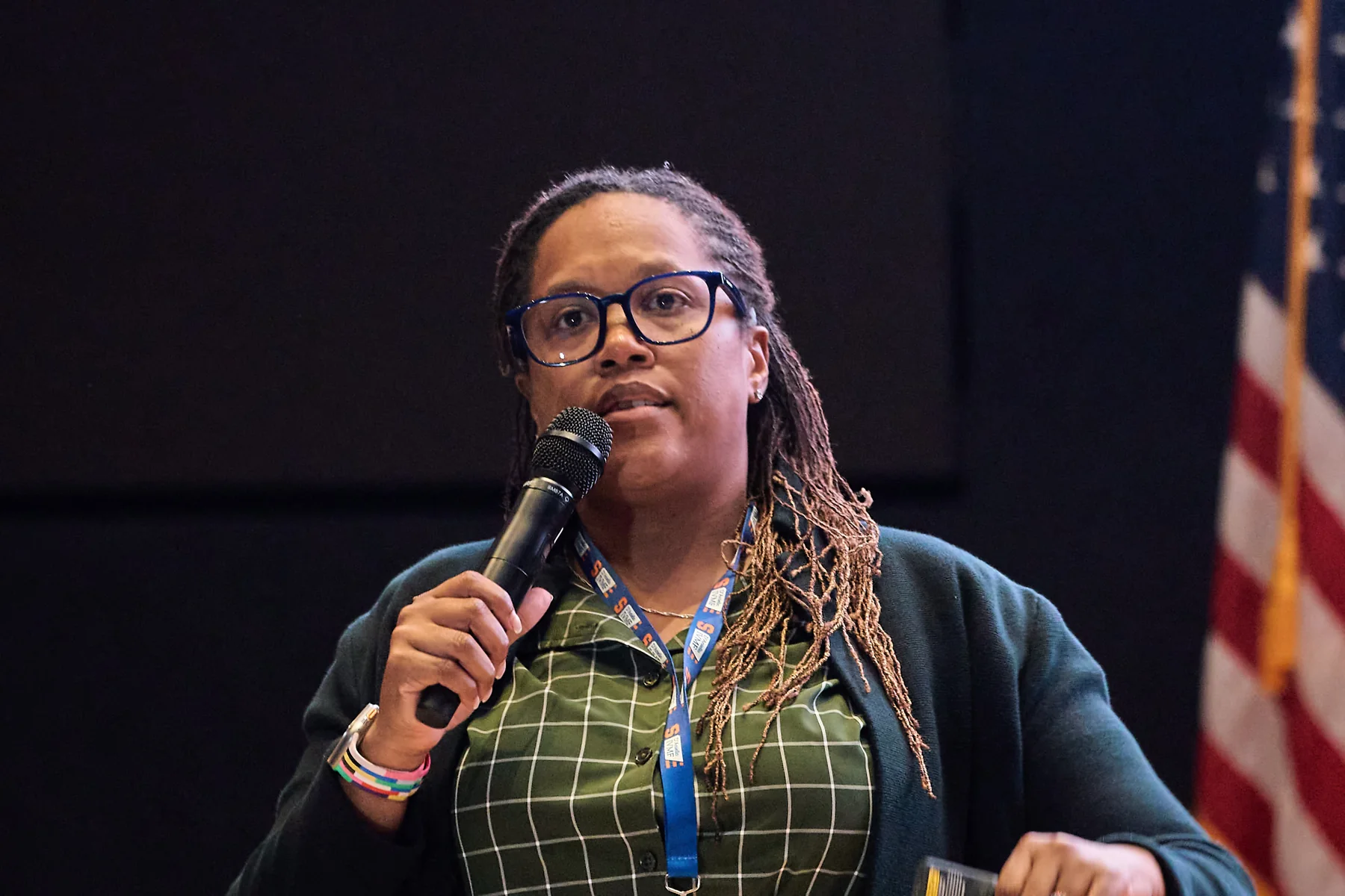 Jasmine addressing an audience